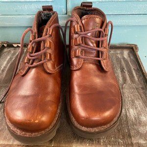 MOZO  Leather Ankle Chukka Boots V. GOOD CONDITION